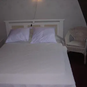 D'hote Priory-view Bed & Breakfast